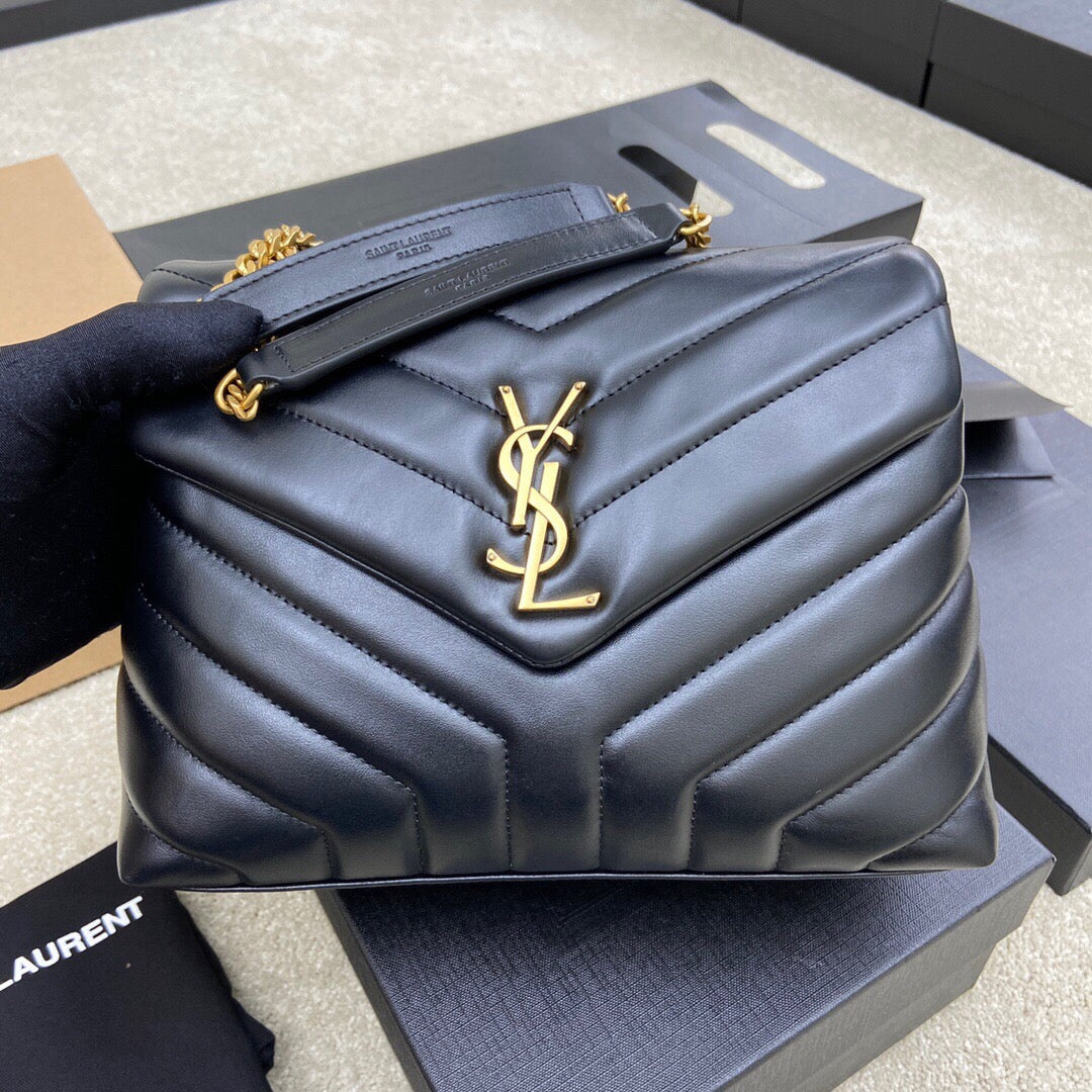 Luxe Quilted Leather Shoulder Bag 688019167