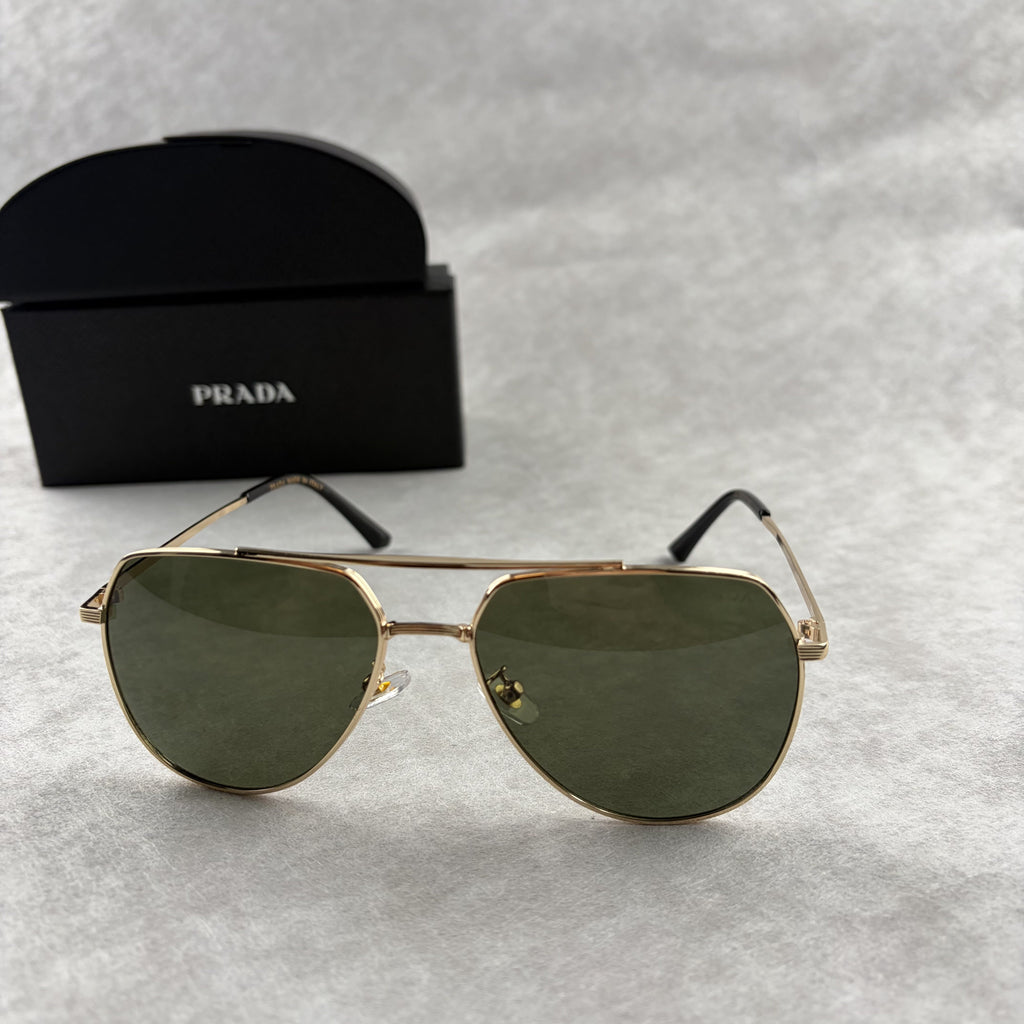 Classic Gold Aviator Sunglasses - Premium Metal Frame UV Protection