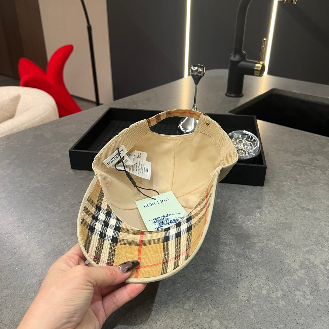 Unisex Minimalist Cap in Soft Sand
