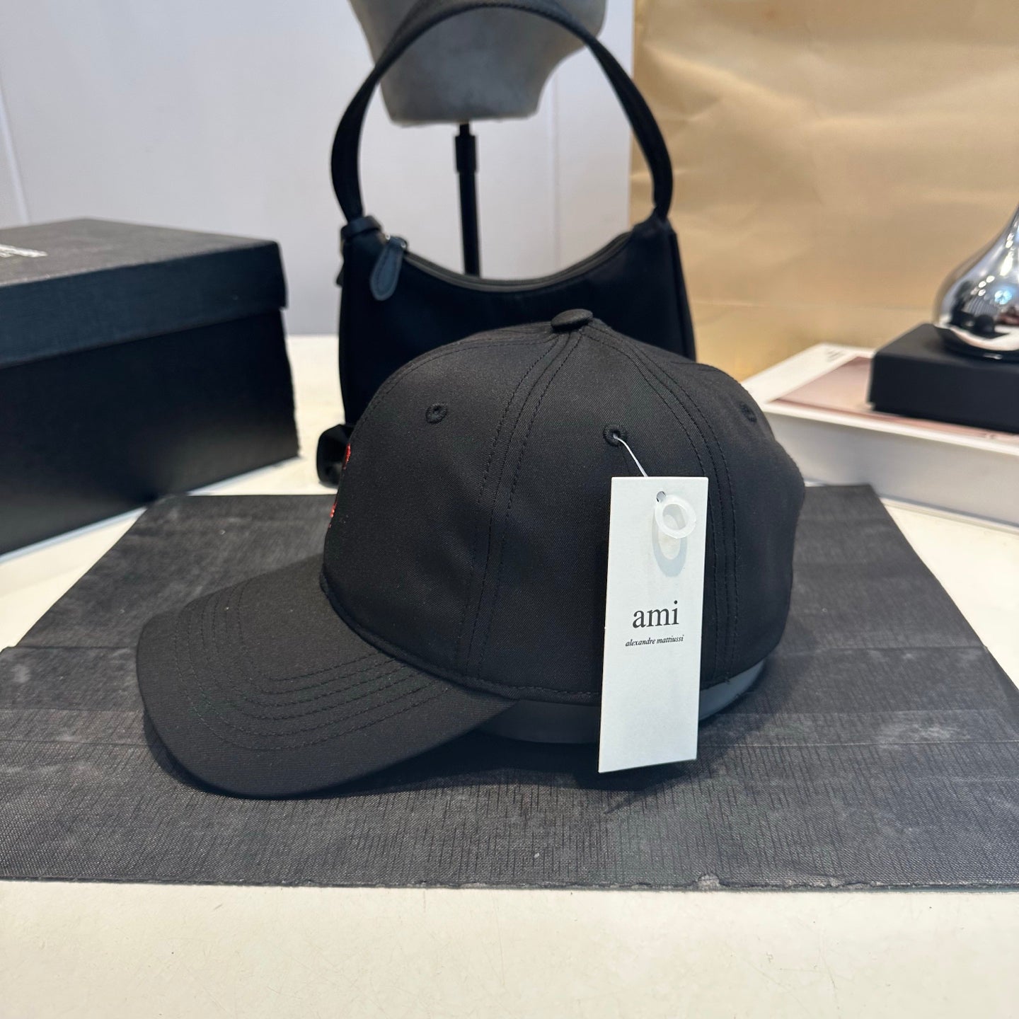 Heart Embroidered Cotton Baseball Cap — Black