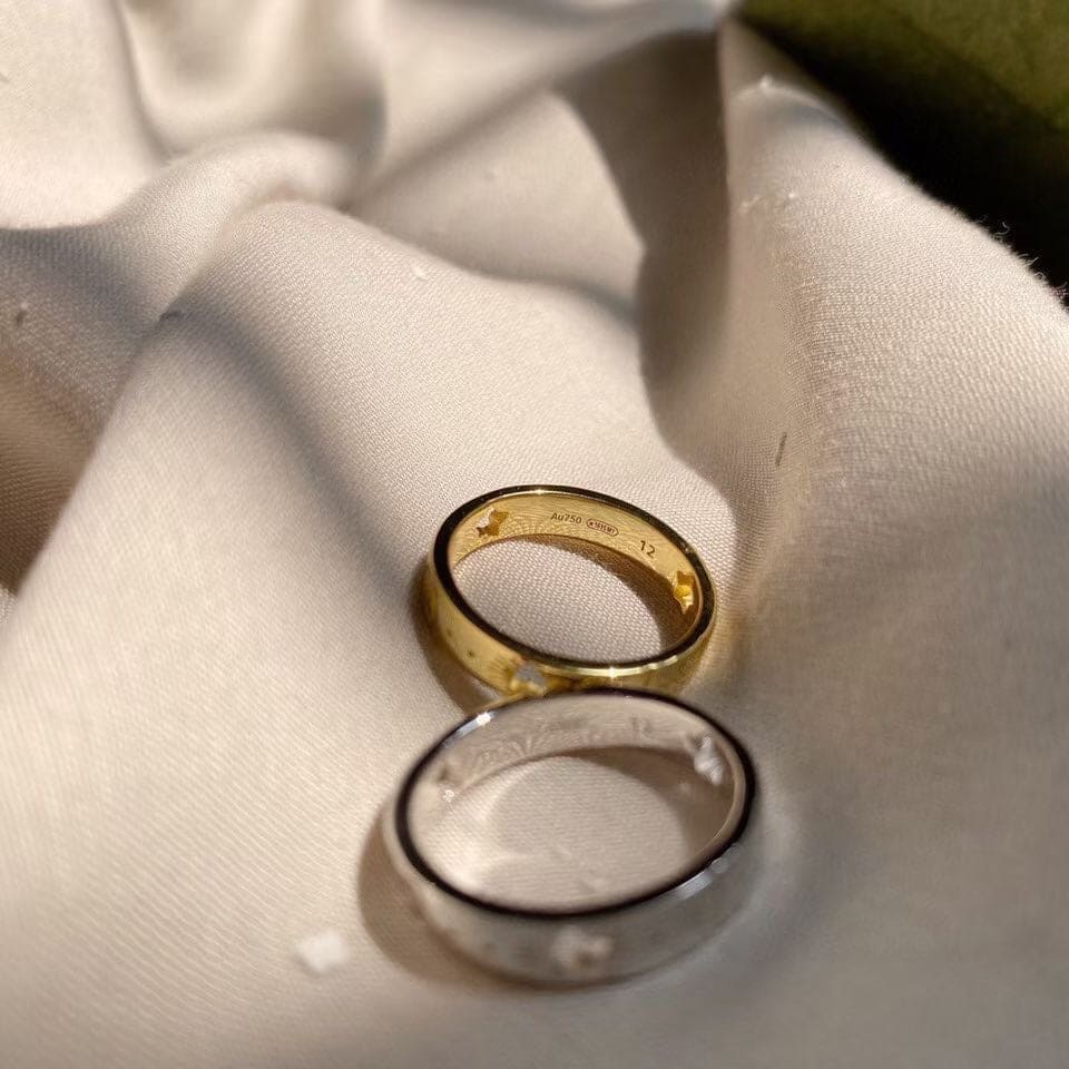 18K Double Gucci White Gold Ring
