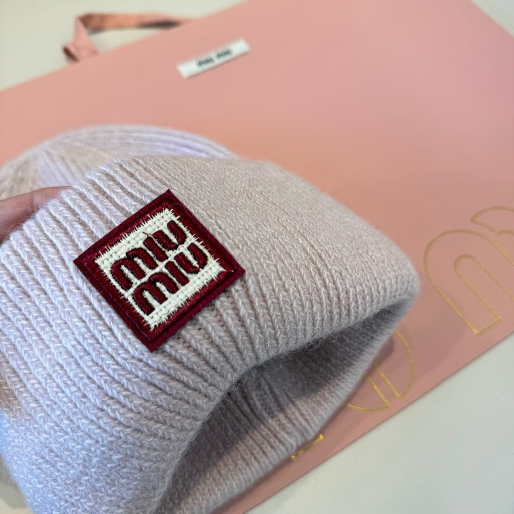 mm Knit Beanie in pink