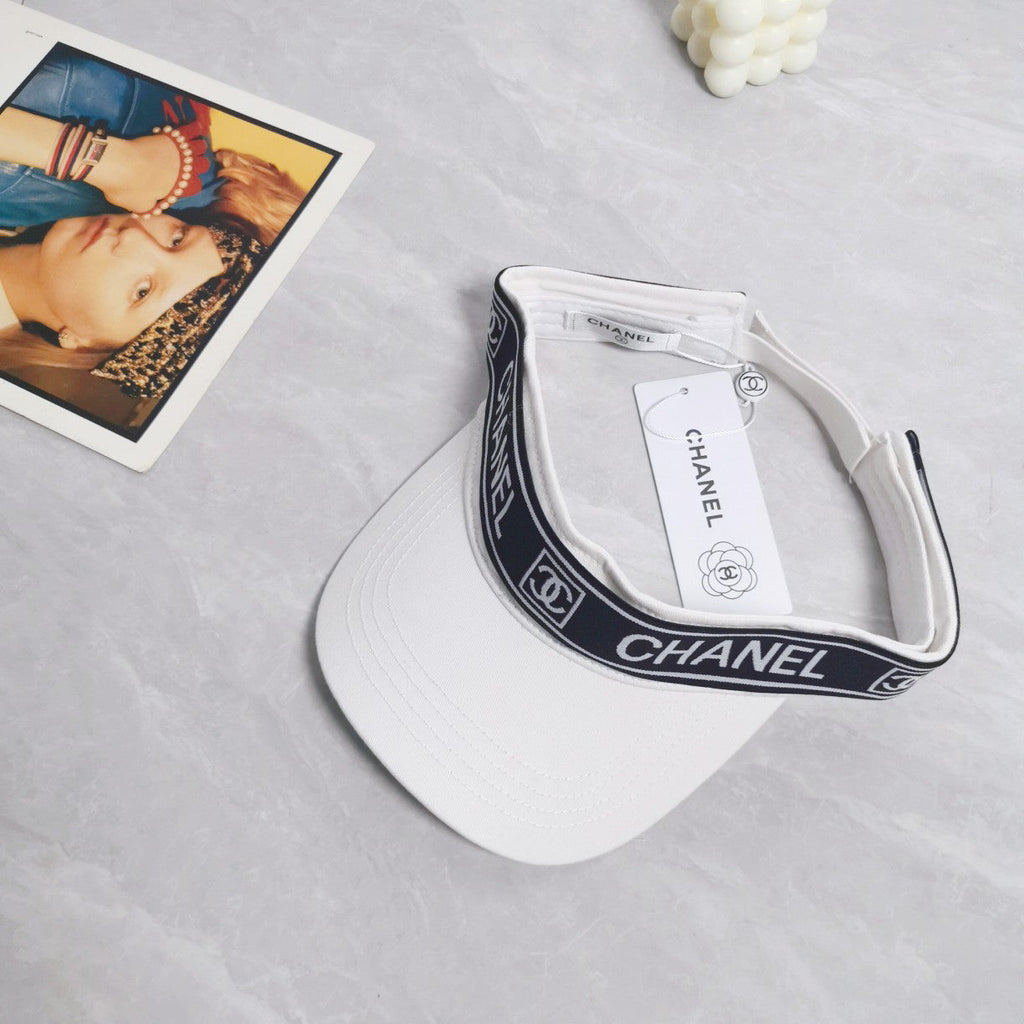 Women's Classic Black & White Visor Hat