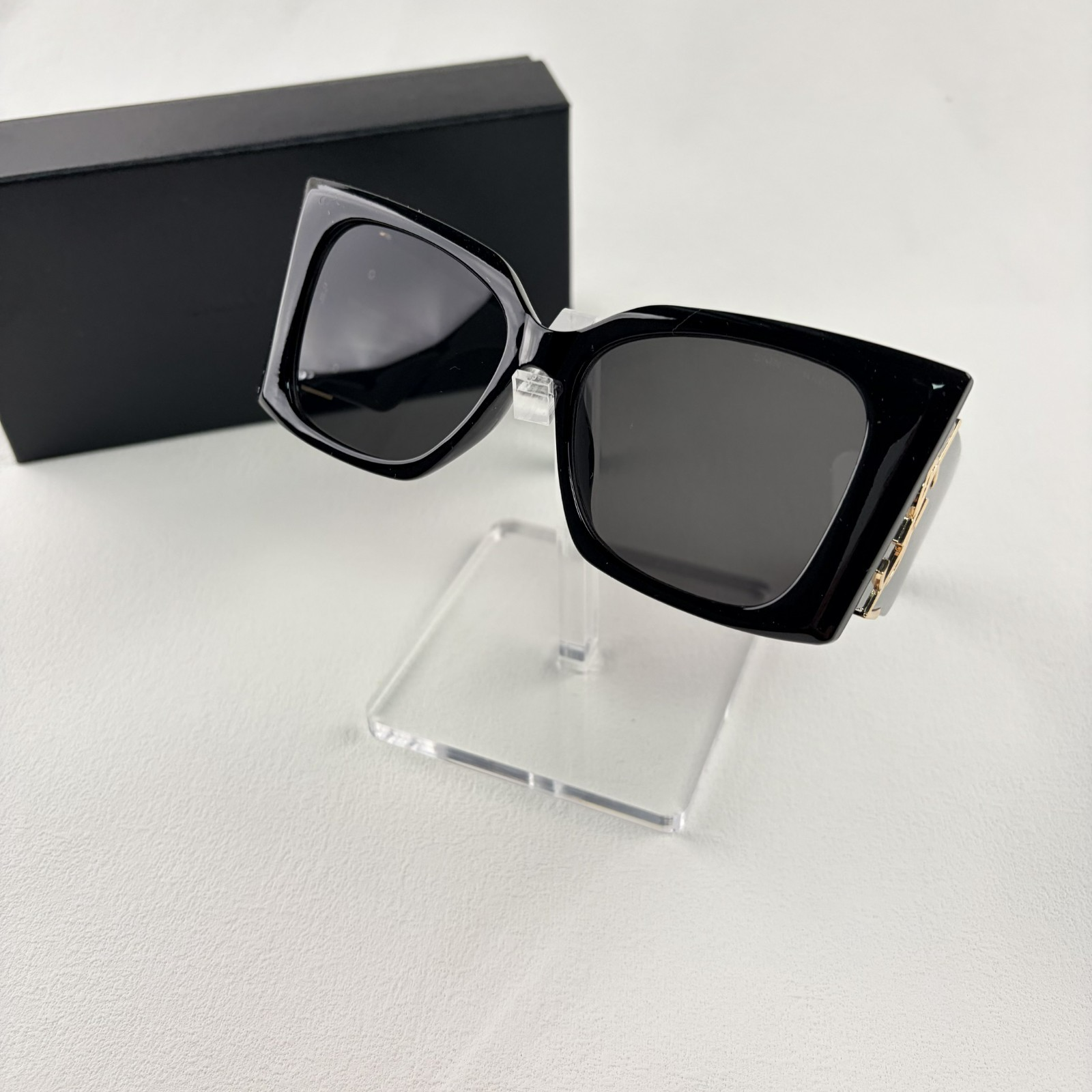 Oversized Square Statement Sunglasses - Black Bold Frame UV Protection