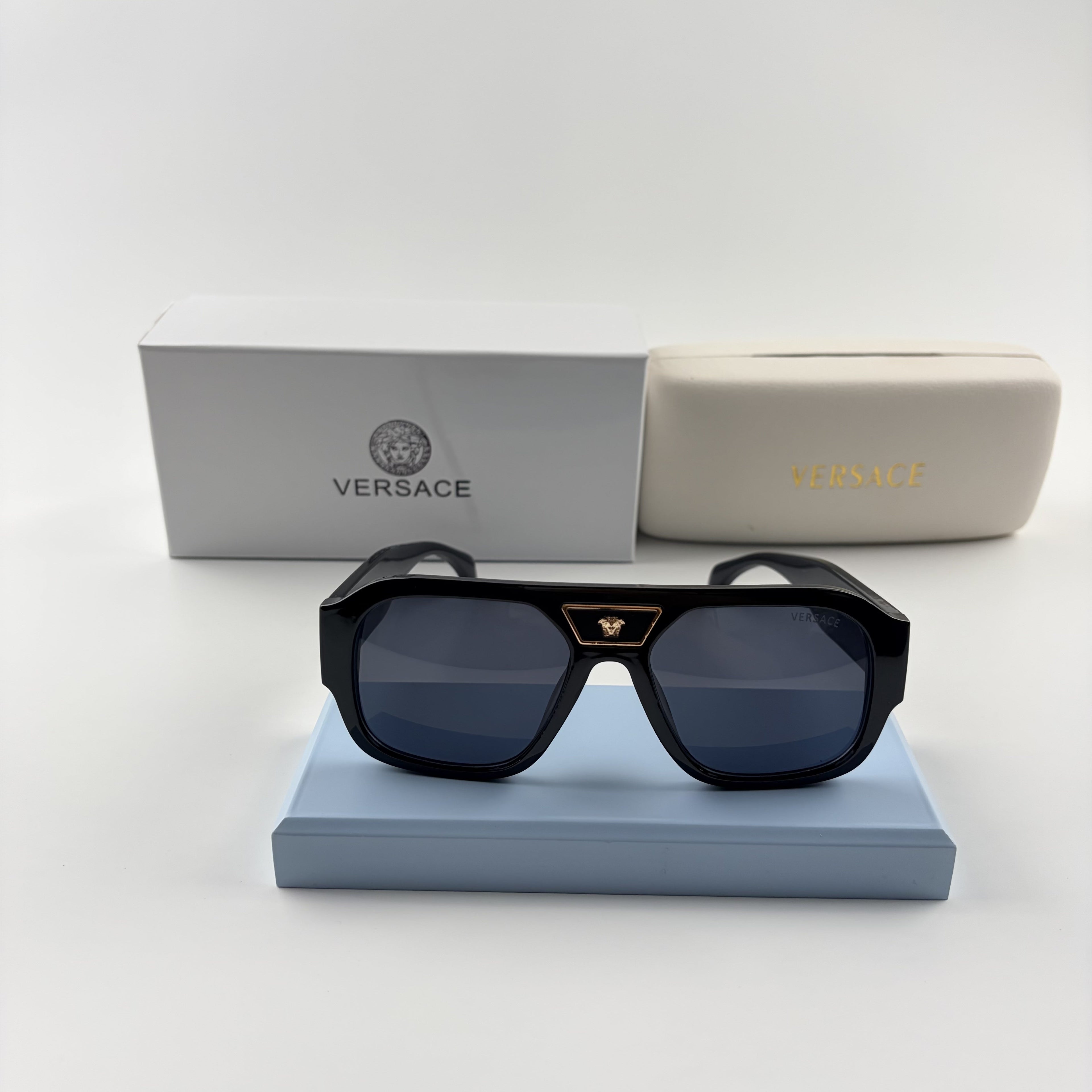 Premium Oversized Aviator Sunglasses - Gold Medusa Accent Black Frame