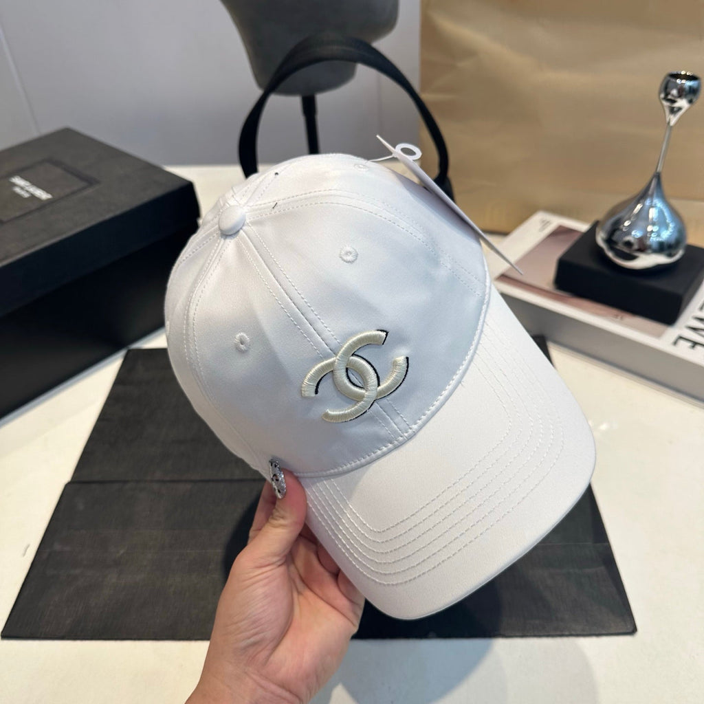 Embroidered Cotton Baseball Cap — White