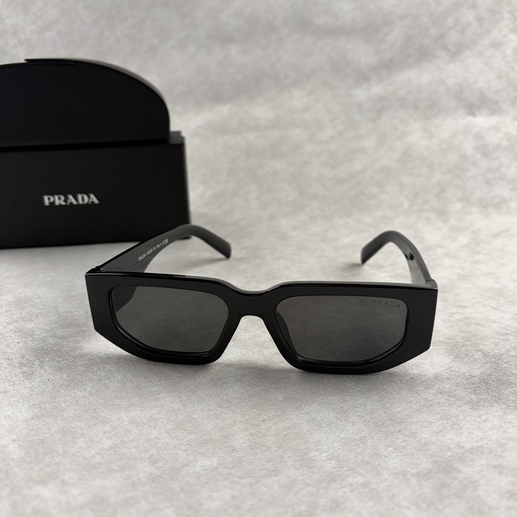 Modern Rectangular Sunglasses - Sleek UV Protection Eyewear