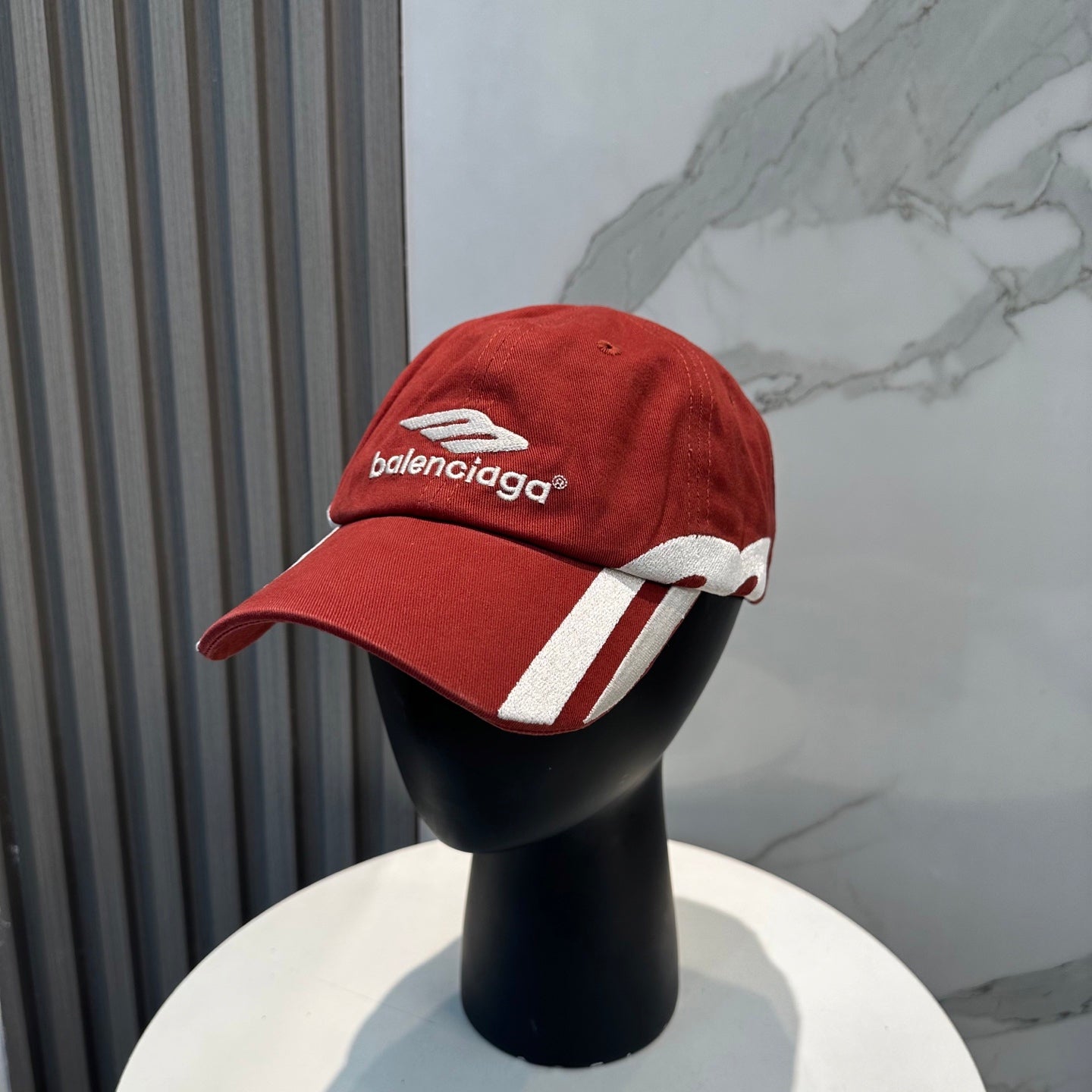 Modern Red Sports Baseball Cap - Premium Cotton Adjustable Hat