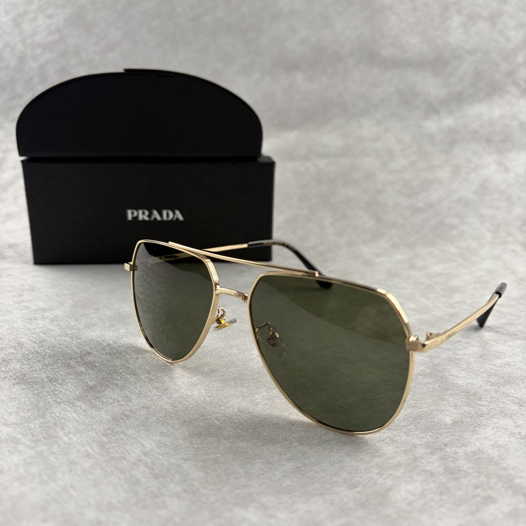 Classic Gold Aviator Sunglasses - Premium Metal Frame UV Protection
