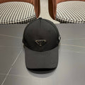 Premium Structured Baseball Cap - Minimalist Black Street Style