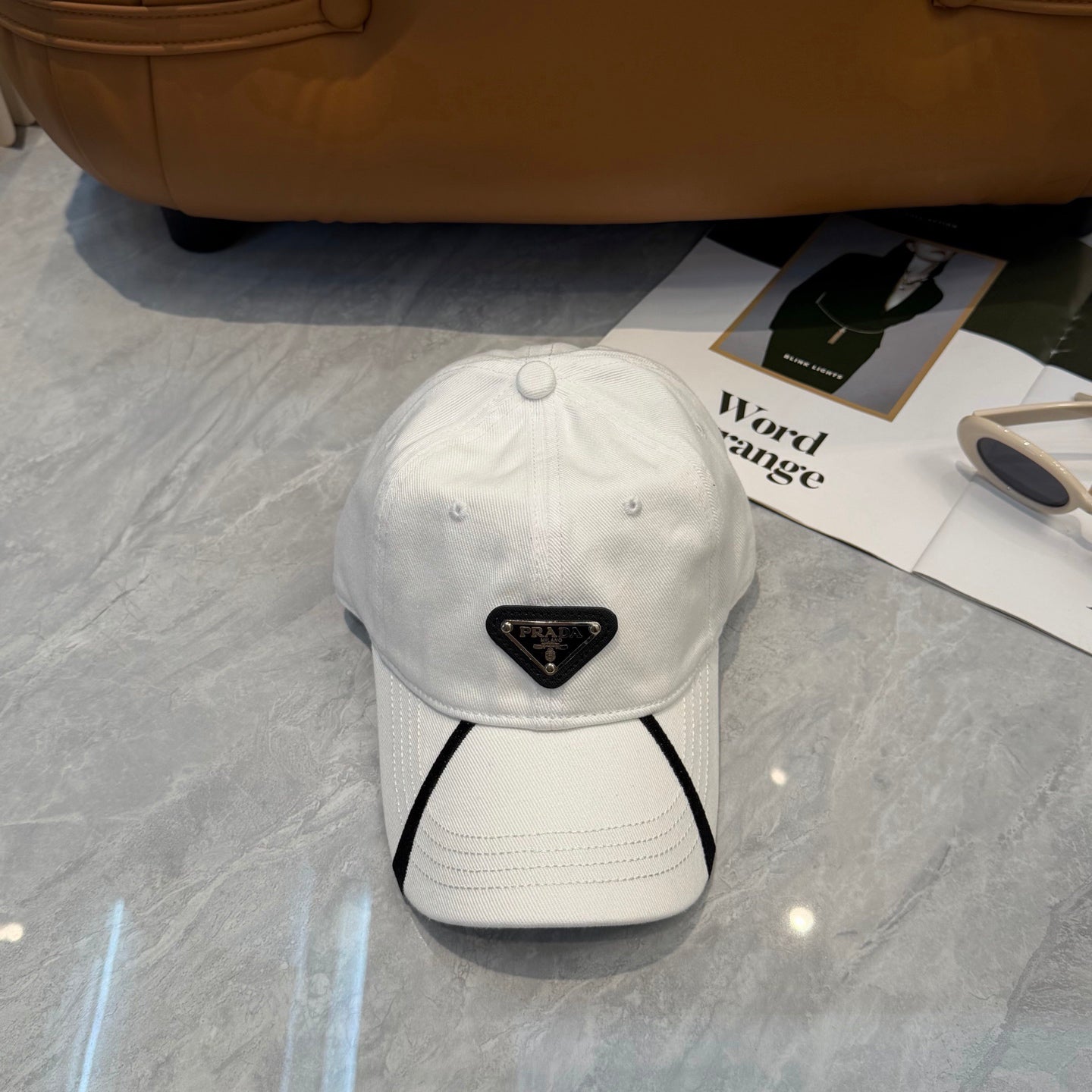 Minimalist Chic Baseball Cap - Breathable High-Quality Design