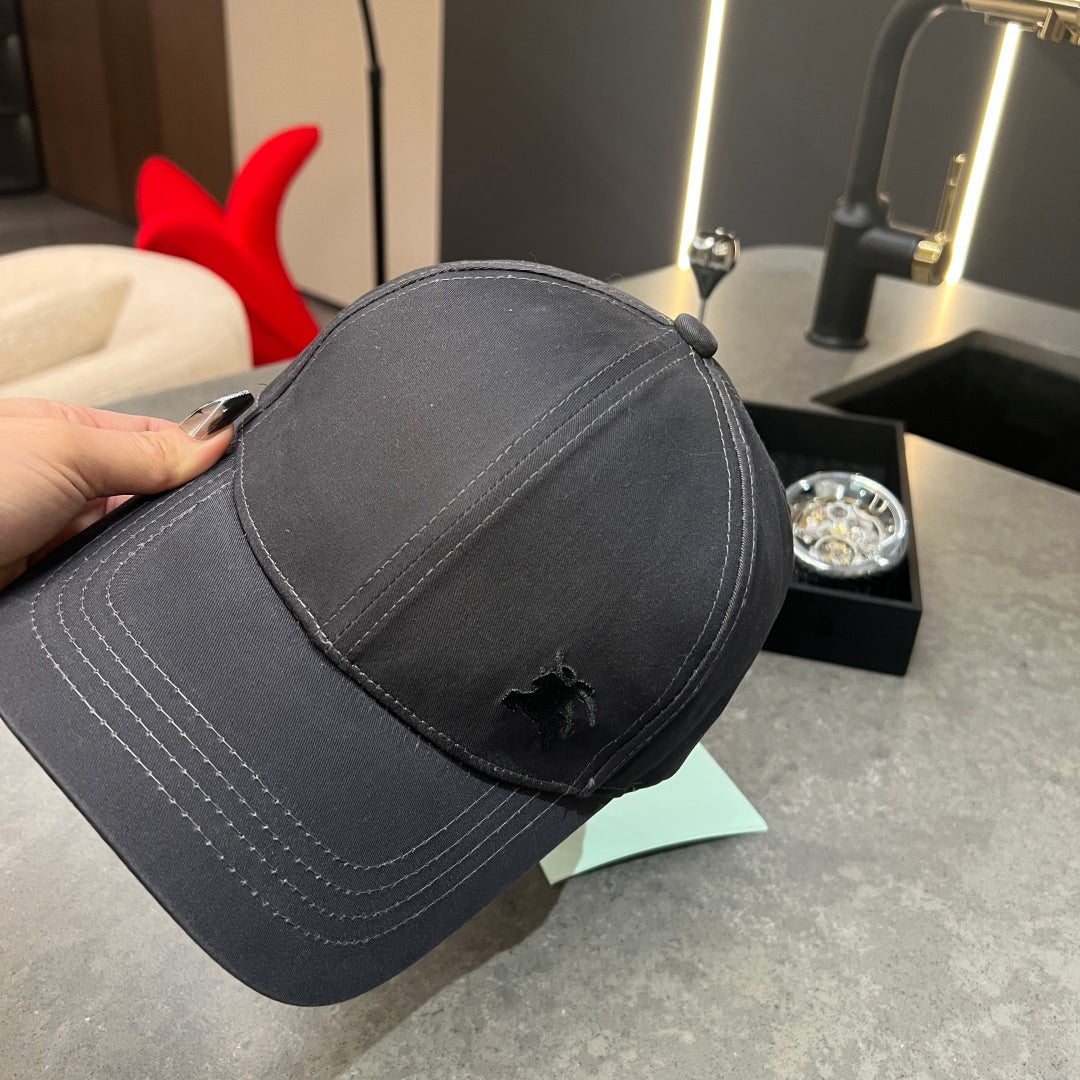 Effortless Elegance: Minimalist Baseball Cap