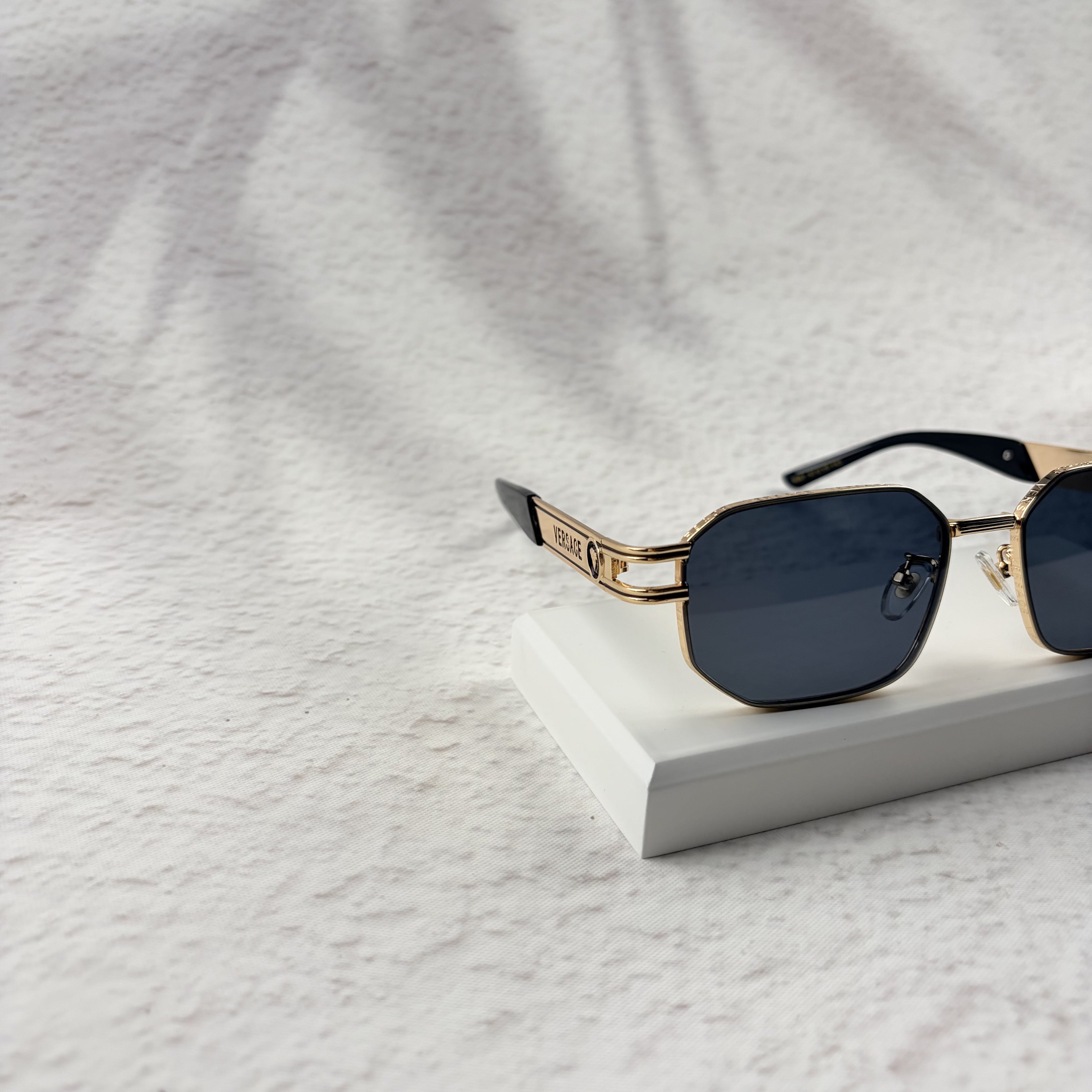 Gold Tone Geometric Sunglasses, UV Protection Men's Eyewear