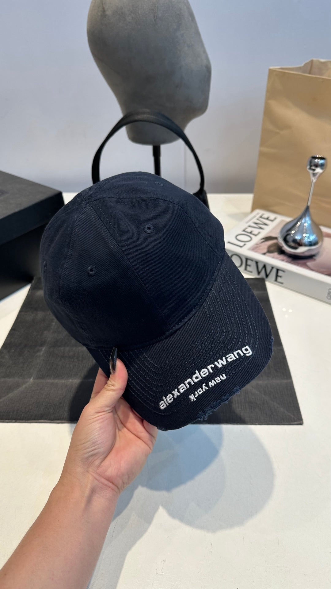 Sophisticated Minimalist Cap - Classic Navy Blue
