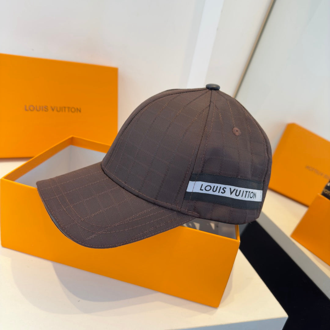 Minimalist Baseball Cap in Rich Brown