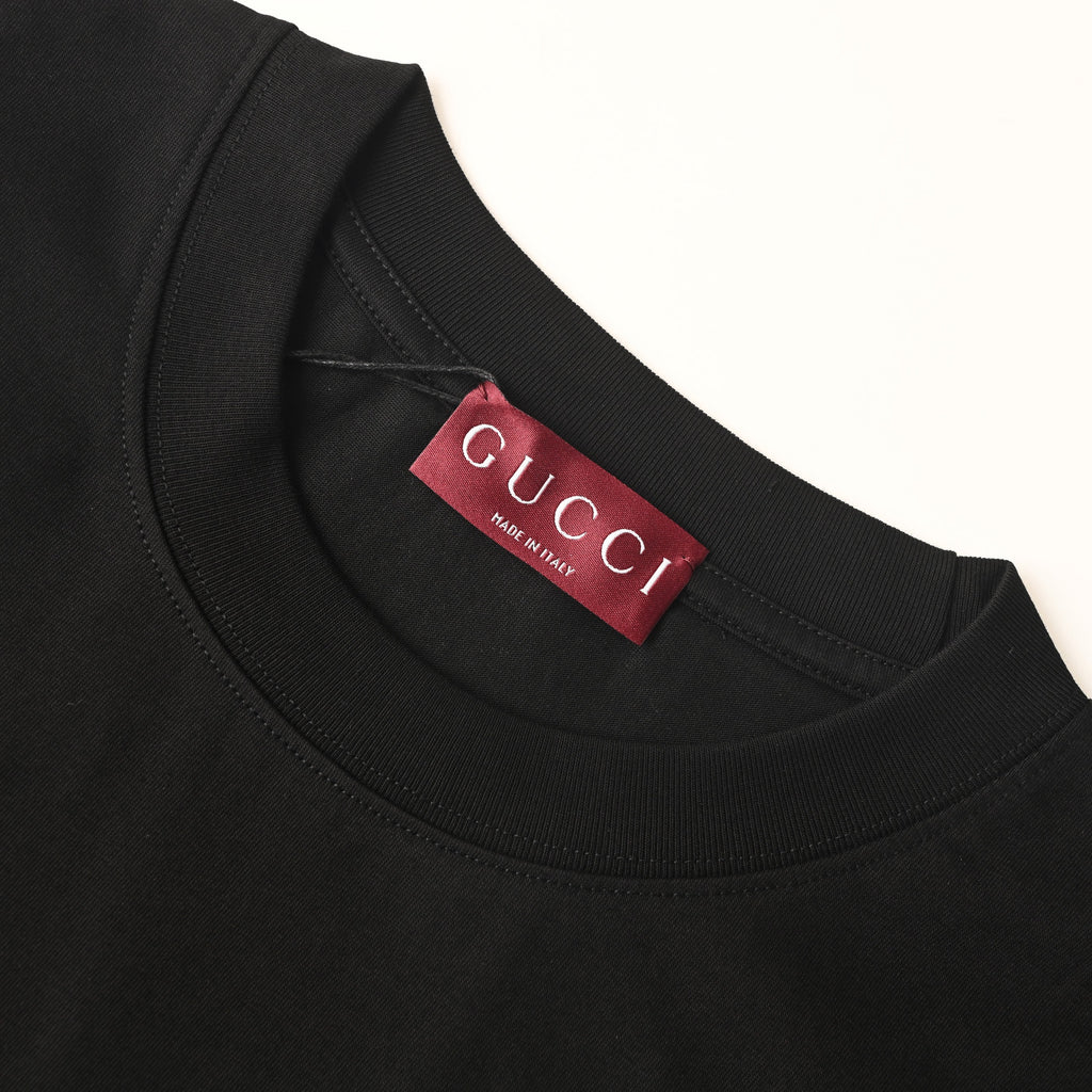 New brand new Gucci T-shirt