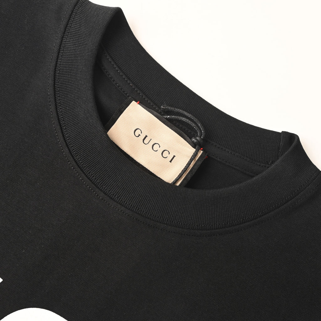 New brand new Gucci T-shirt