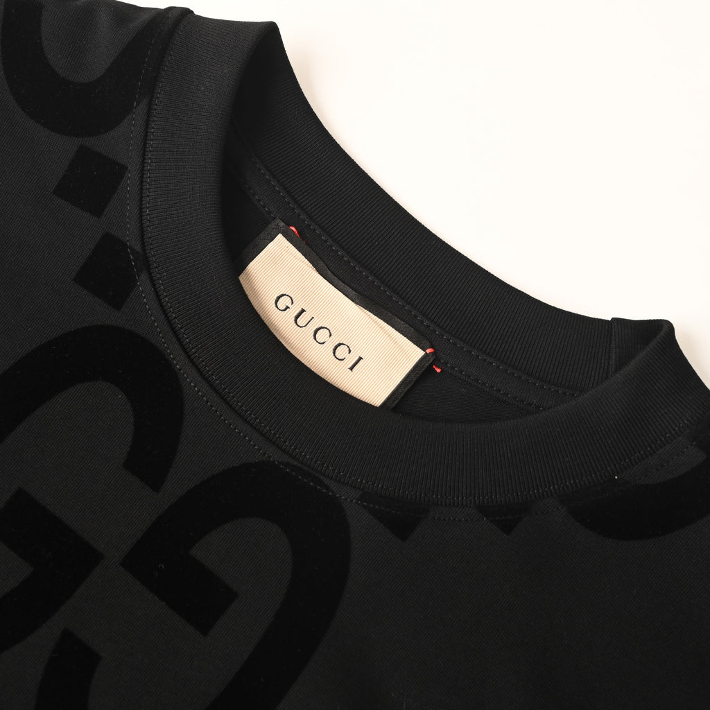 New brand new Gucci T-shirt