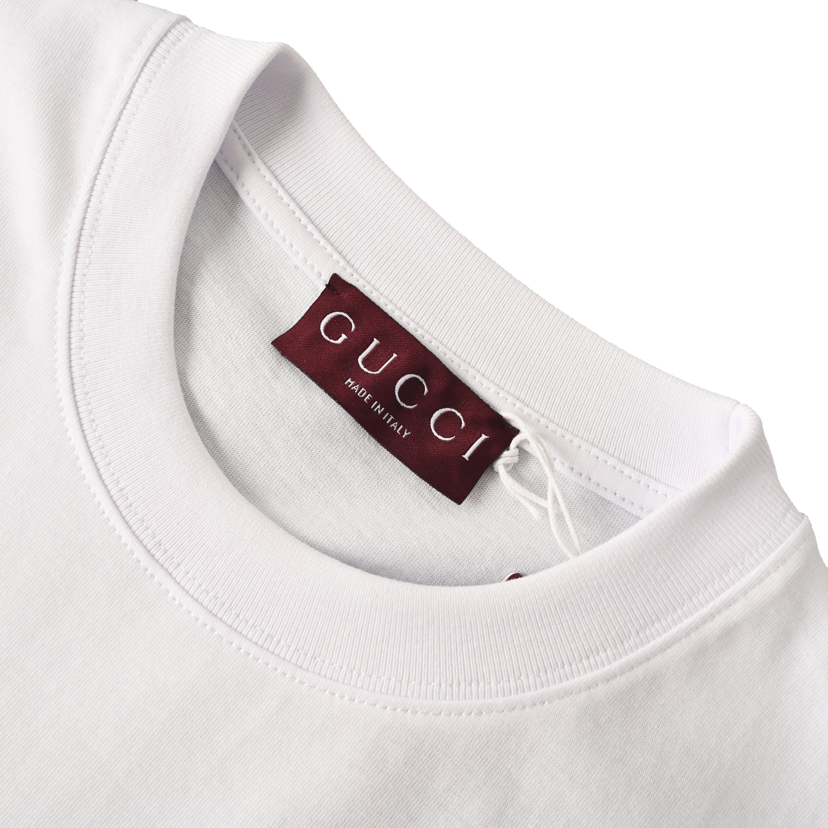 New brand new Gucci T-shirt
