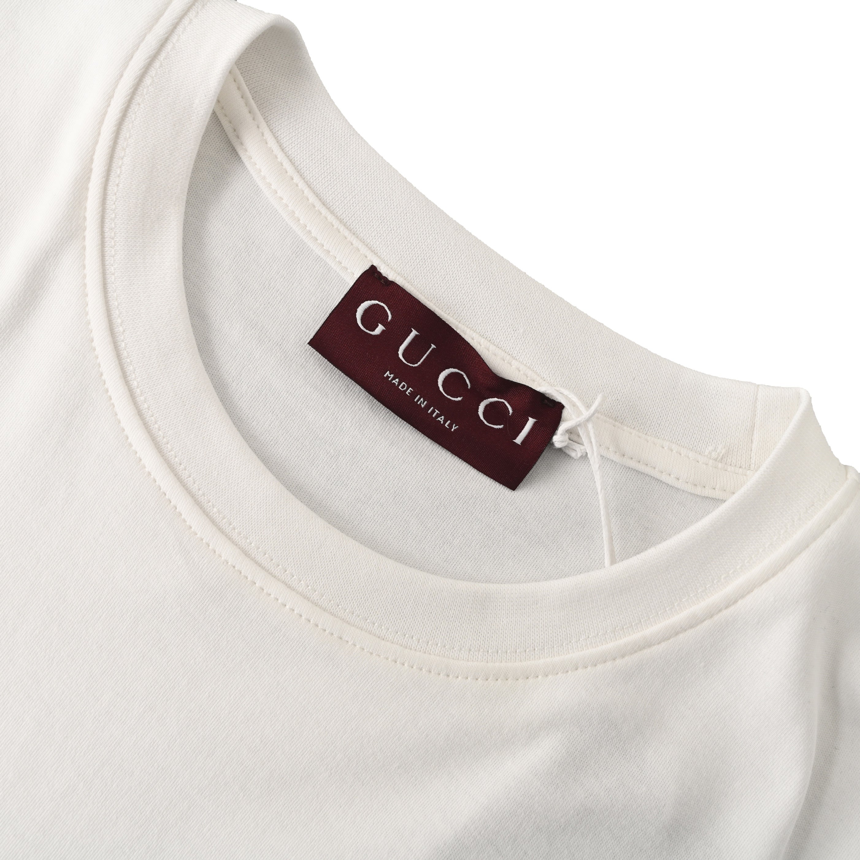 New brand new Gucci T-shirt