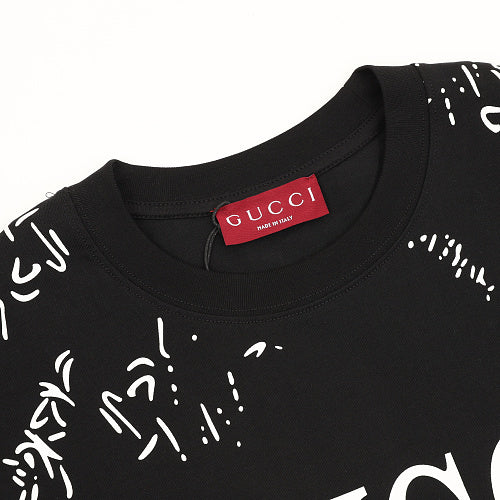 GUCCI 2026 New Arrival: All-Over Digital Print Short-Sleeve T-Shirt featuring Branch-Motif Lettering Logo
