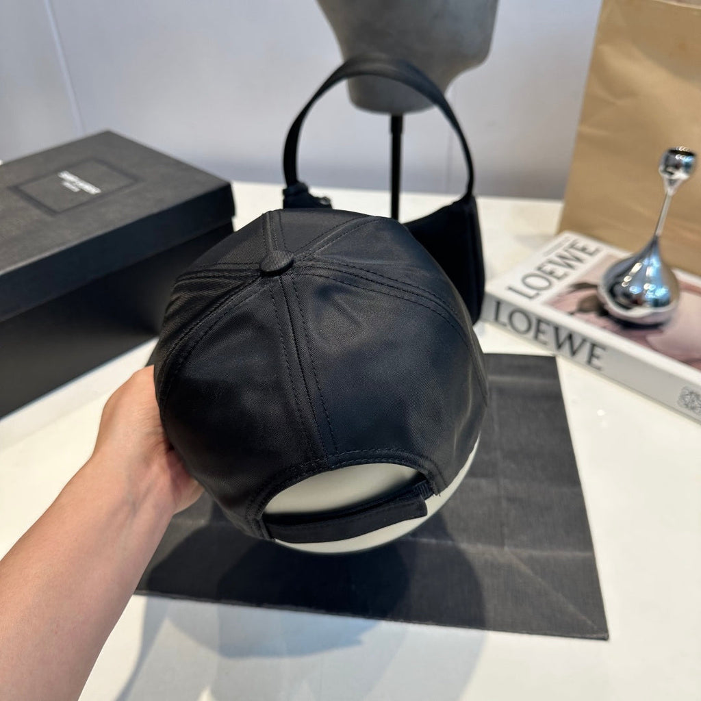 Elegant Embroidered Baseball Cap in Black