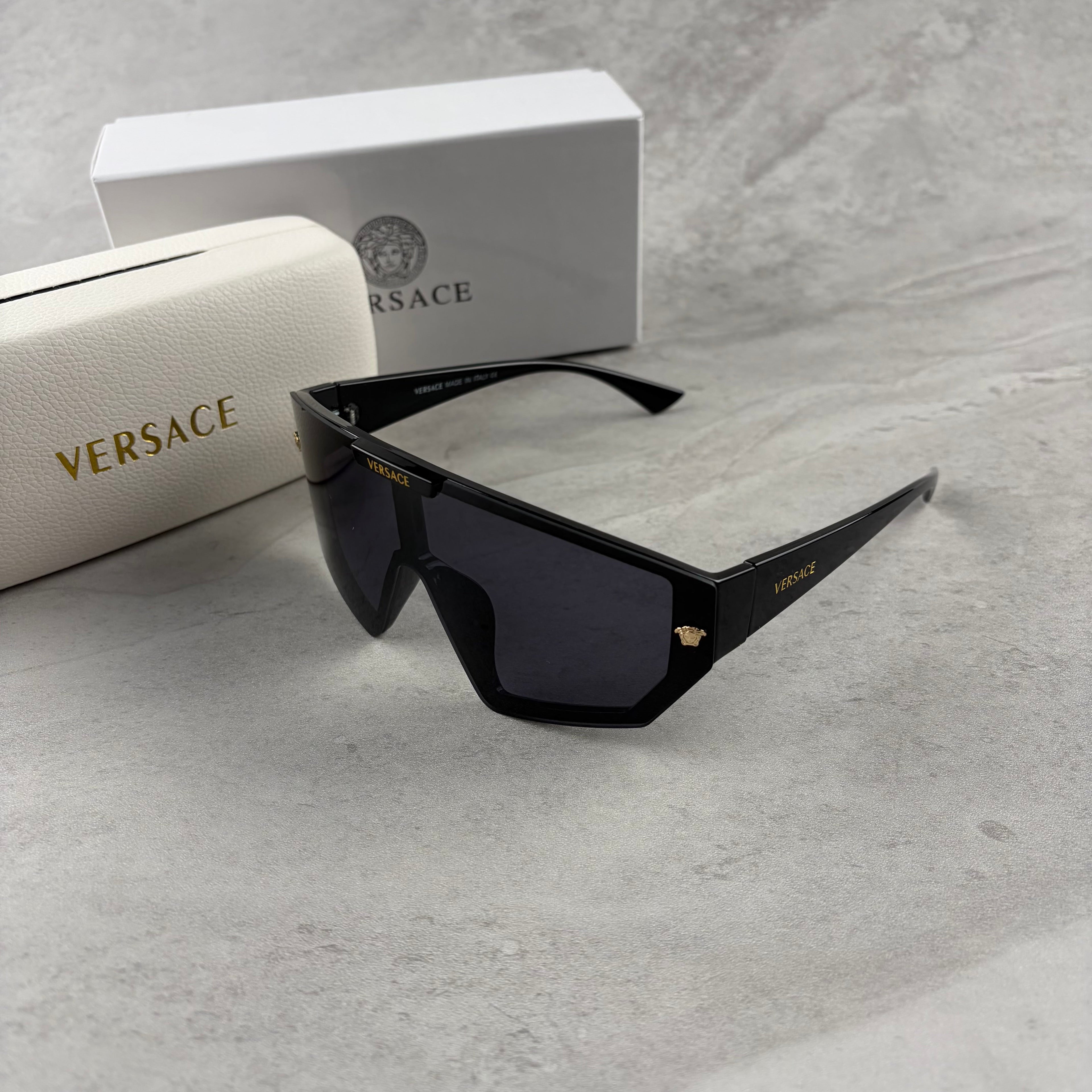 Modern Oversized Shield Sunglasses - Black UV Protection Eyewear