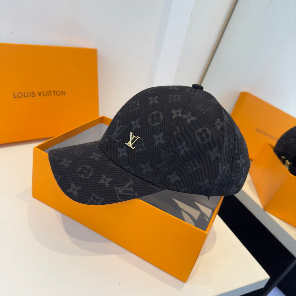 Black Baseball Cap - Effortless Elegance