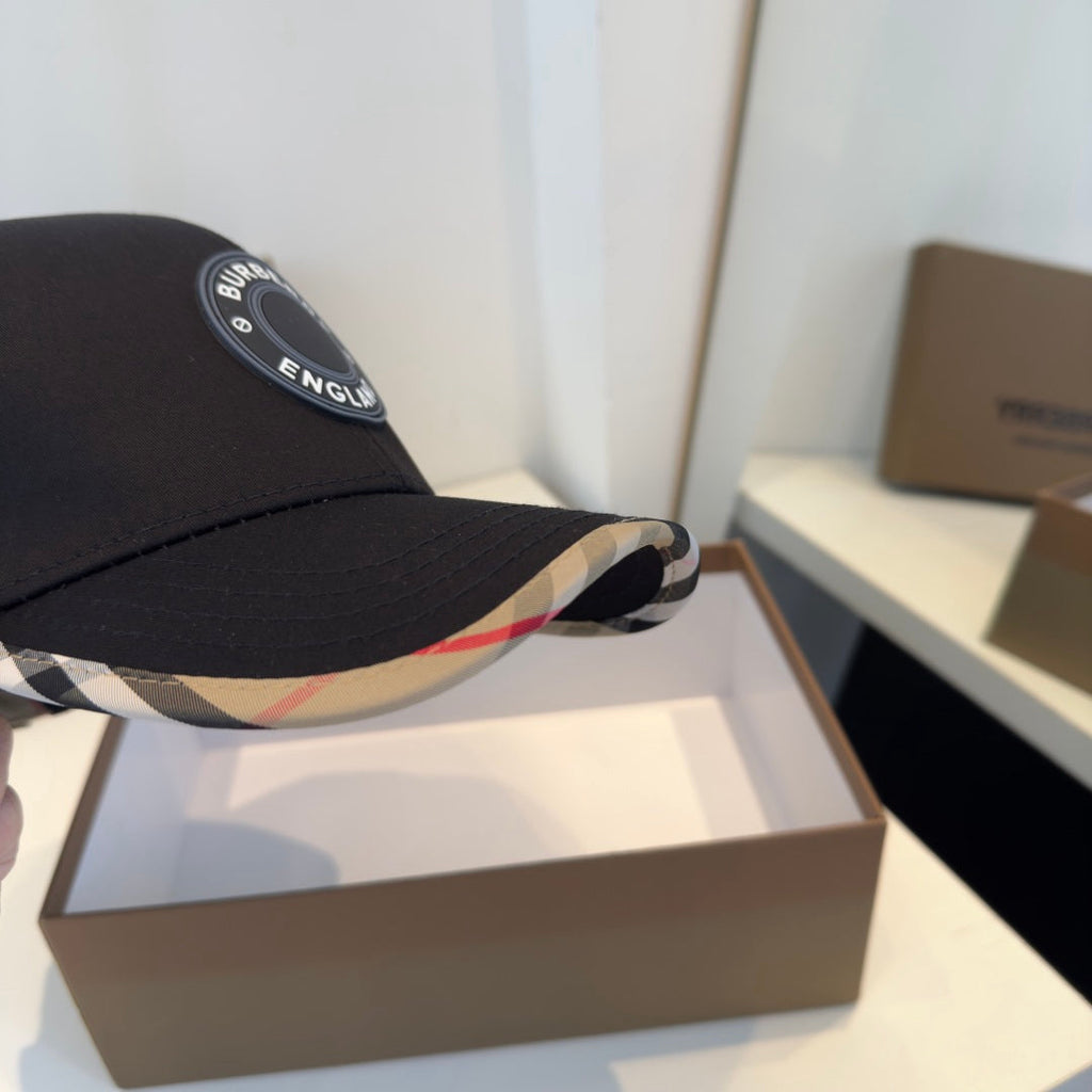 Sleek Minimalist Baseball Cap for Effortless Style