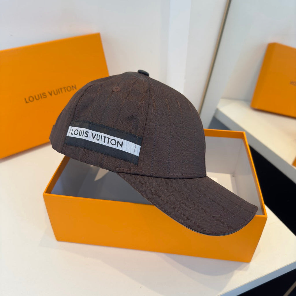 Minimalist Baseball Cap in Rich Brown