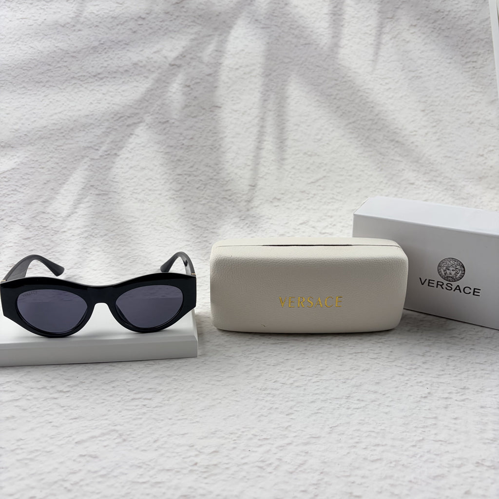 Classic Black Cat-Eye Sunglasses with Gold Baroque Temples