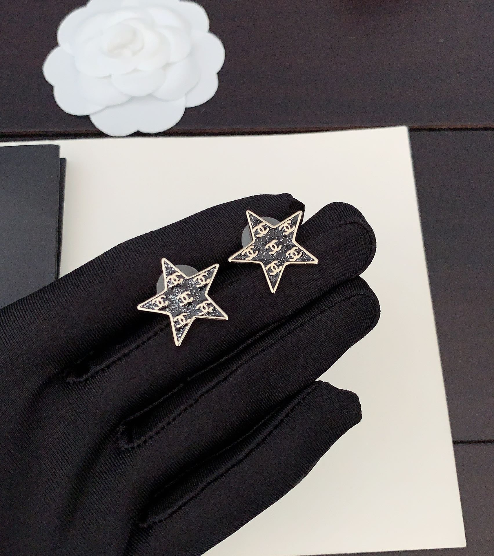 18K  Chanel Star Earrings