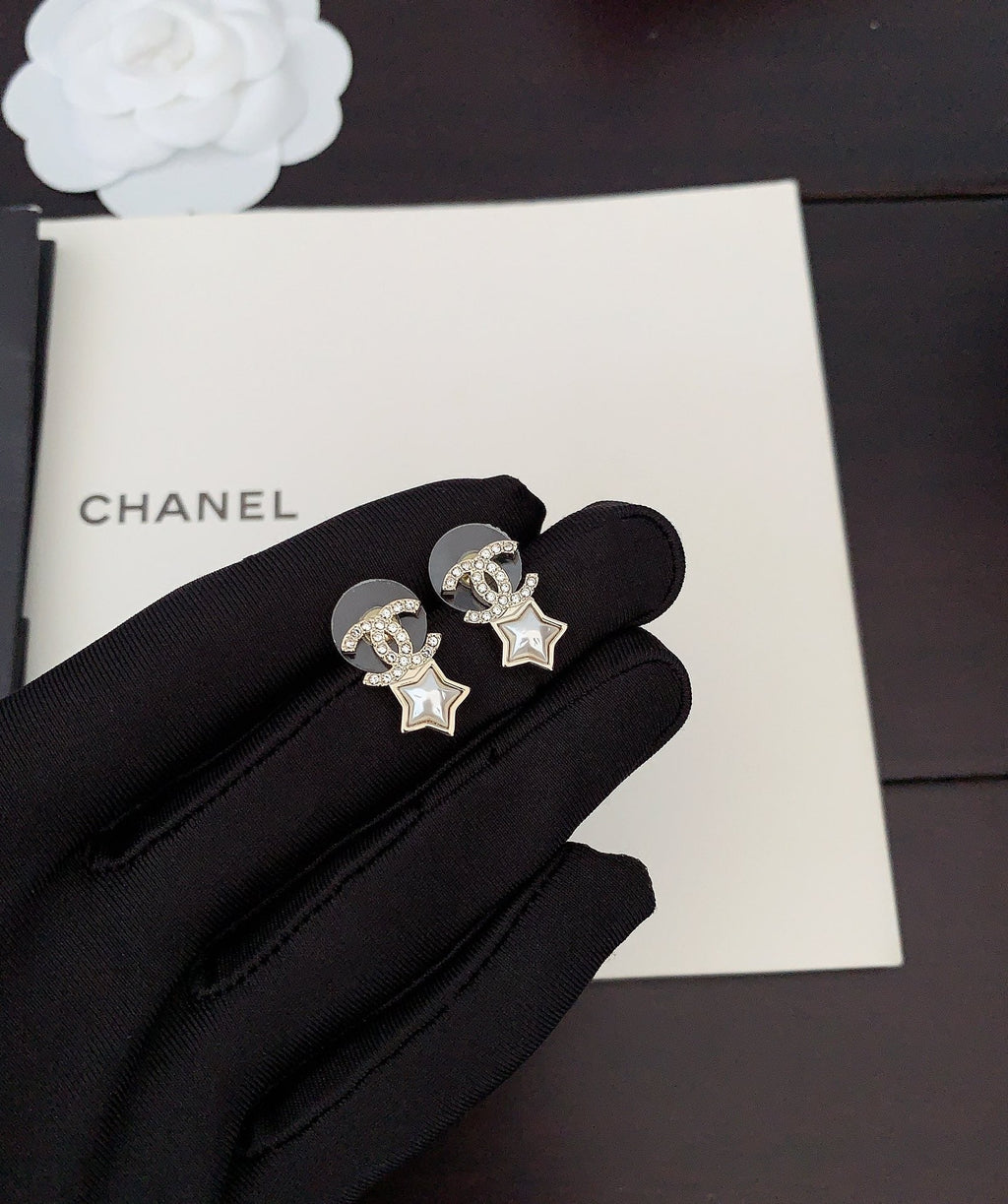 18K  Chanel Star Crystals Earrings