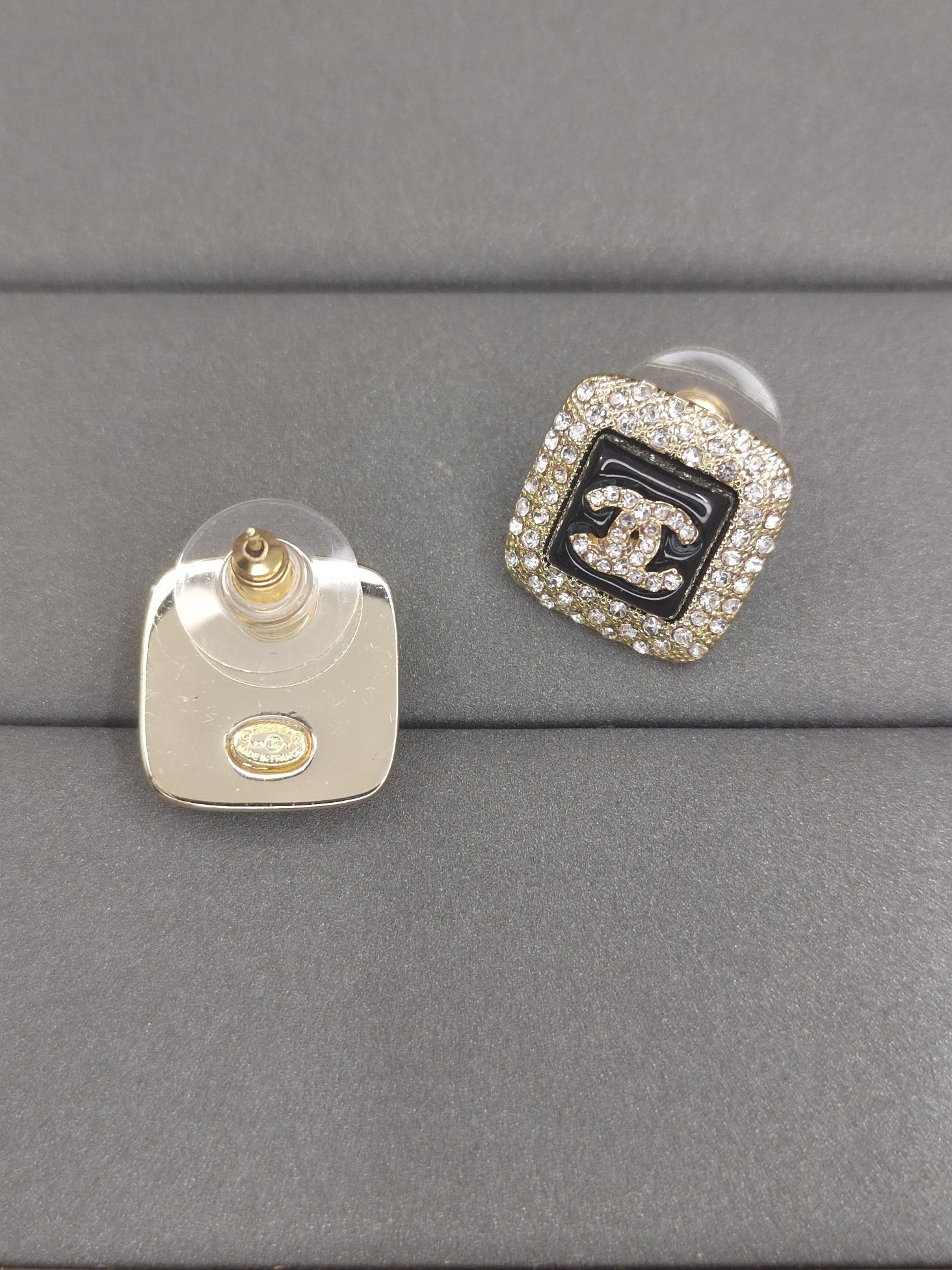 18K  Chanel Diamond Square Black Earrings