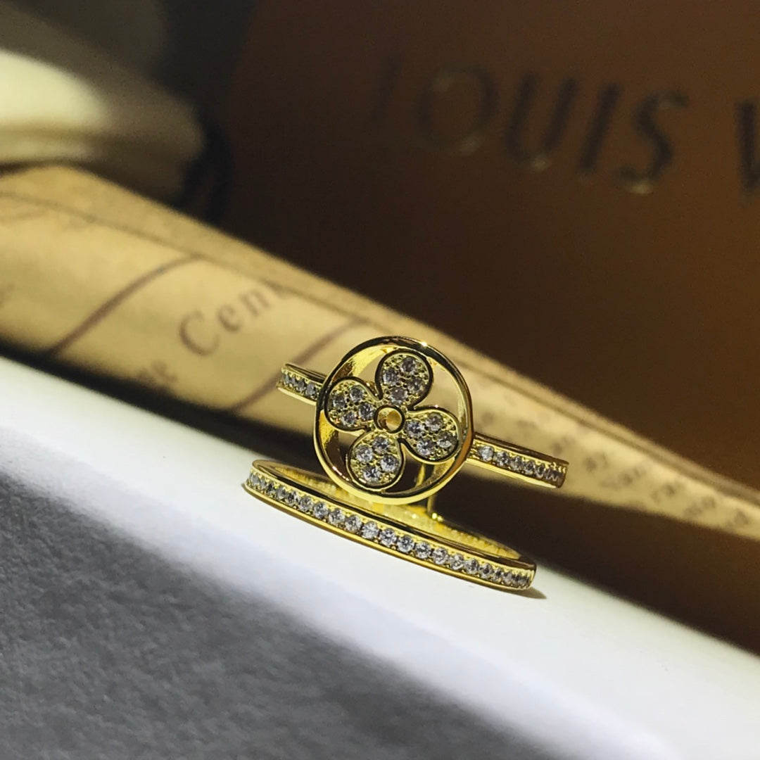 18K Louis Vuitton Idylle Blossom Two-Row Ring