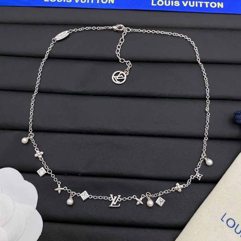 18K Louis Vuitton Pearl Gold Necklace