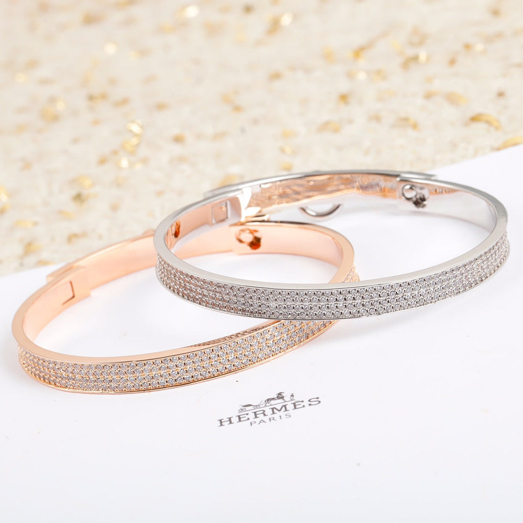 18K Collier De Chien Diamond Hermes Bracelet