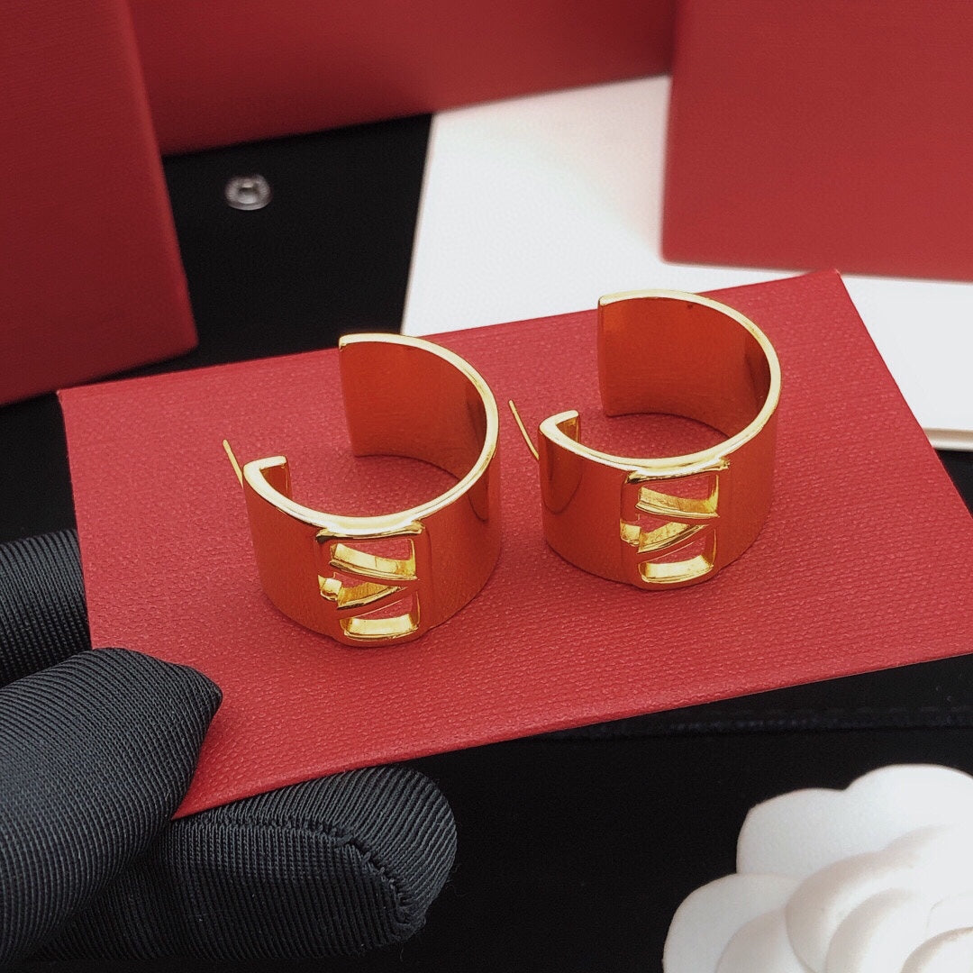 18K Valentino Cuff Earrings