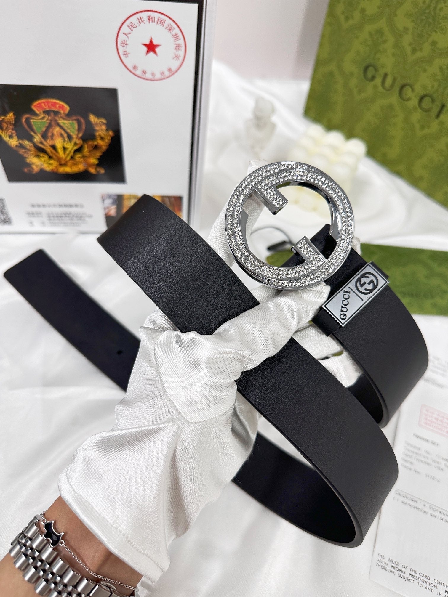 Elegant Black Leather Belt – Crystal-Encrusted Round Buckle | Luxury Women's Belt