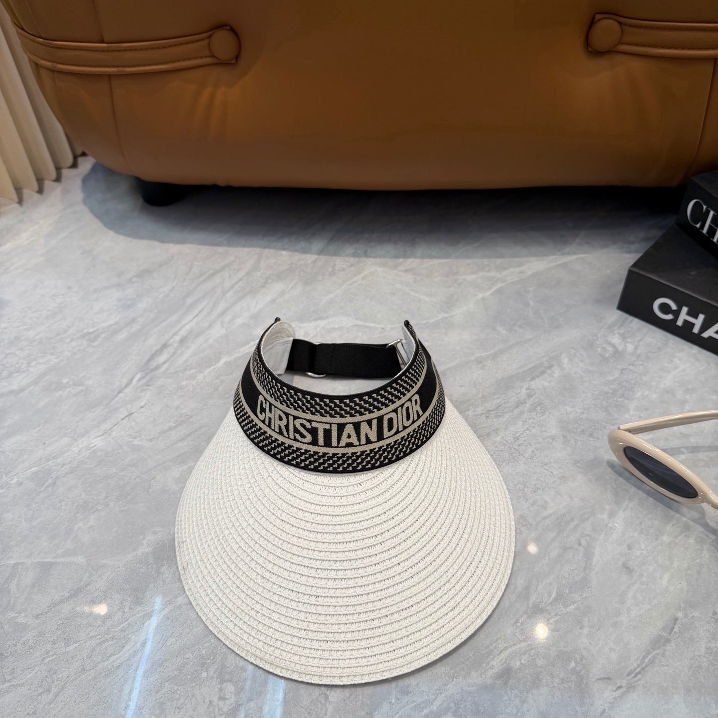 Women’s Woven Straw Visor Hat with Adjustable Elastic Back