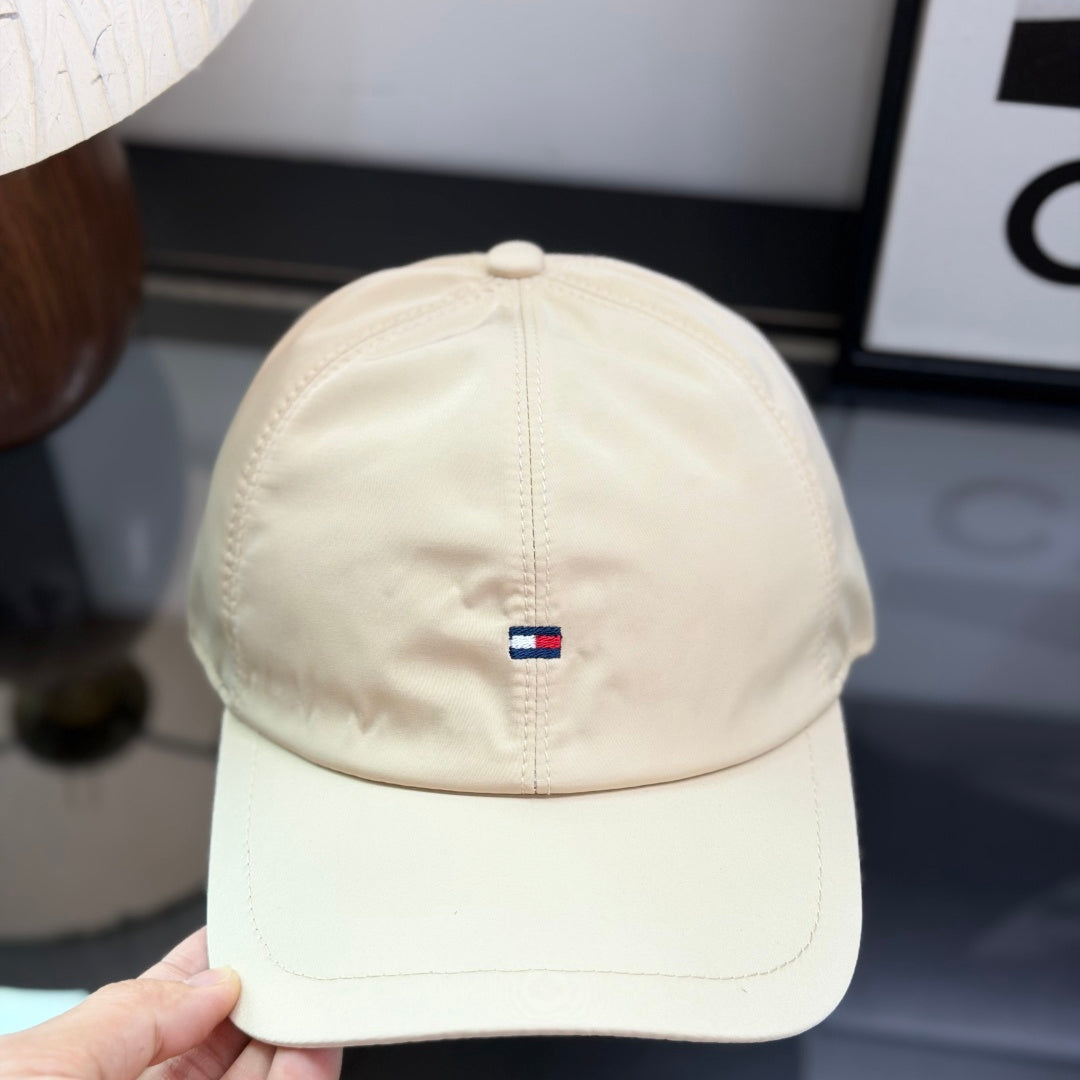 Minimalist Elastic Back Baseball Cap