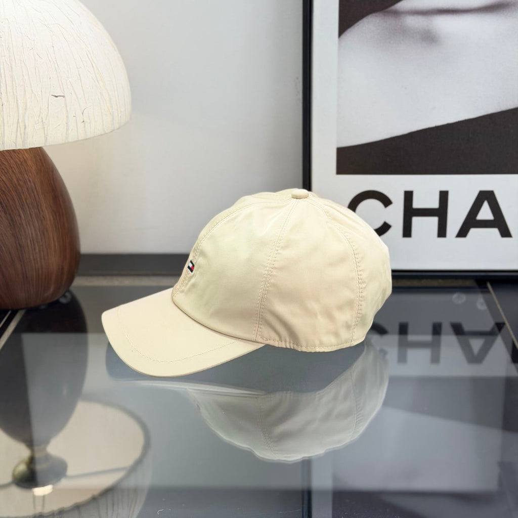 Minimalist Elastic Back Baseball Cap