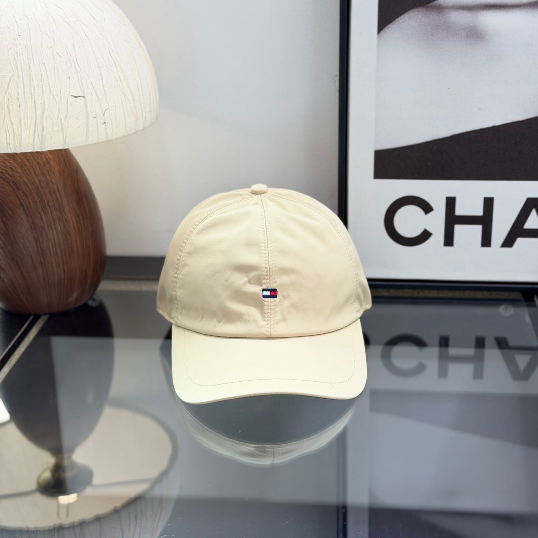 Minimalist Elastic Back Baseball Cap
