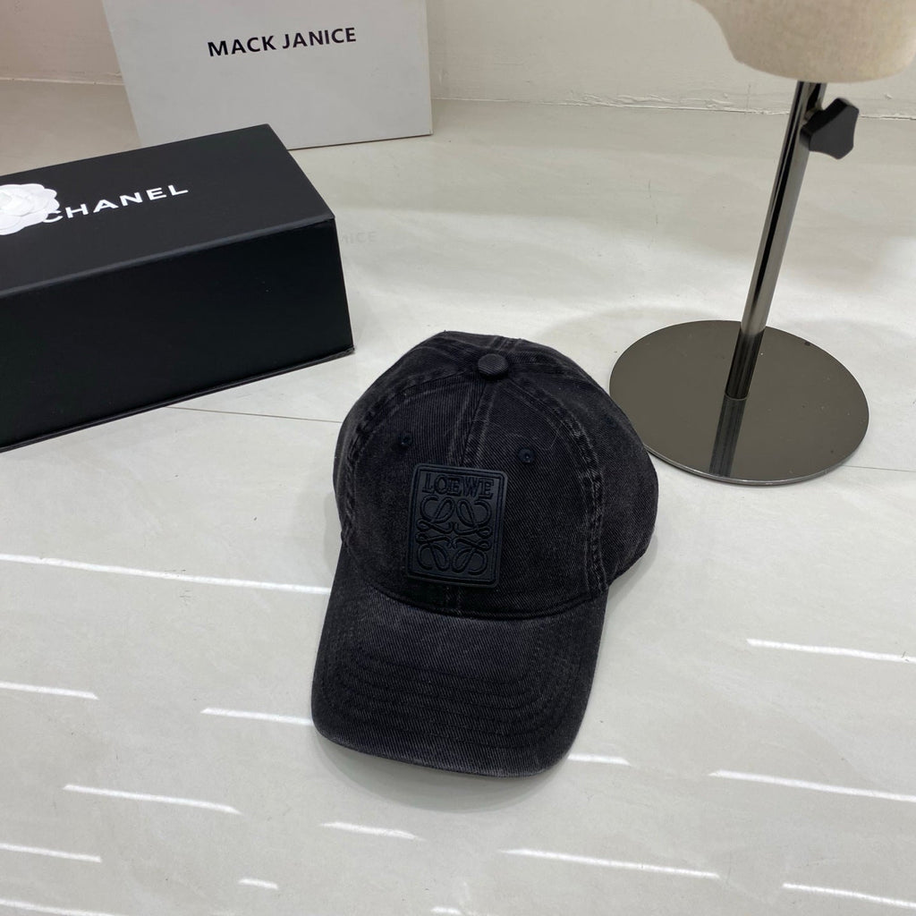 LOEWE baseball cap