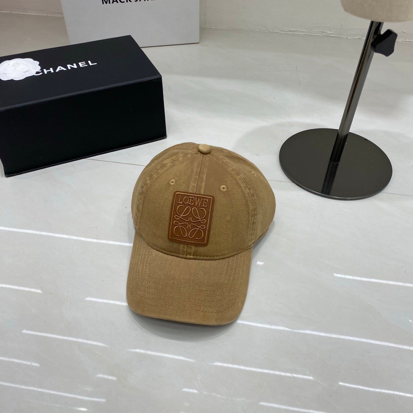 LOEWE baseball cap