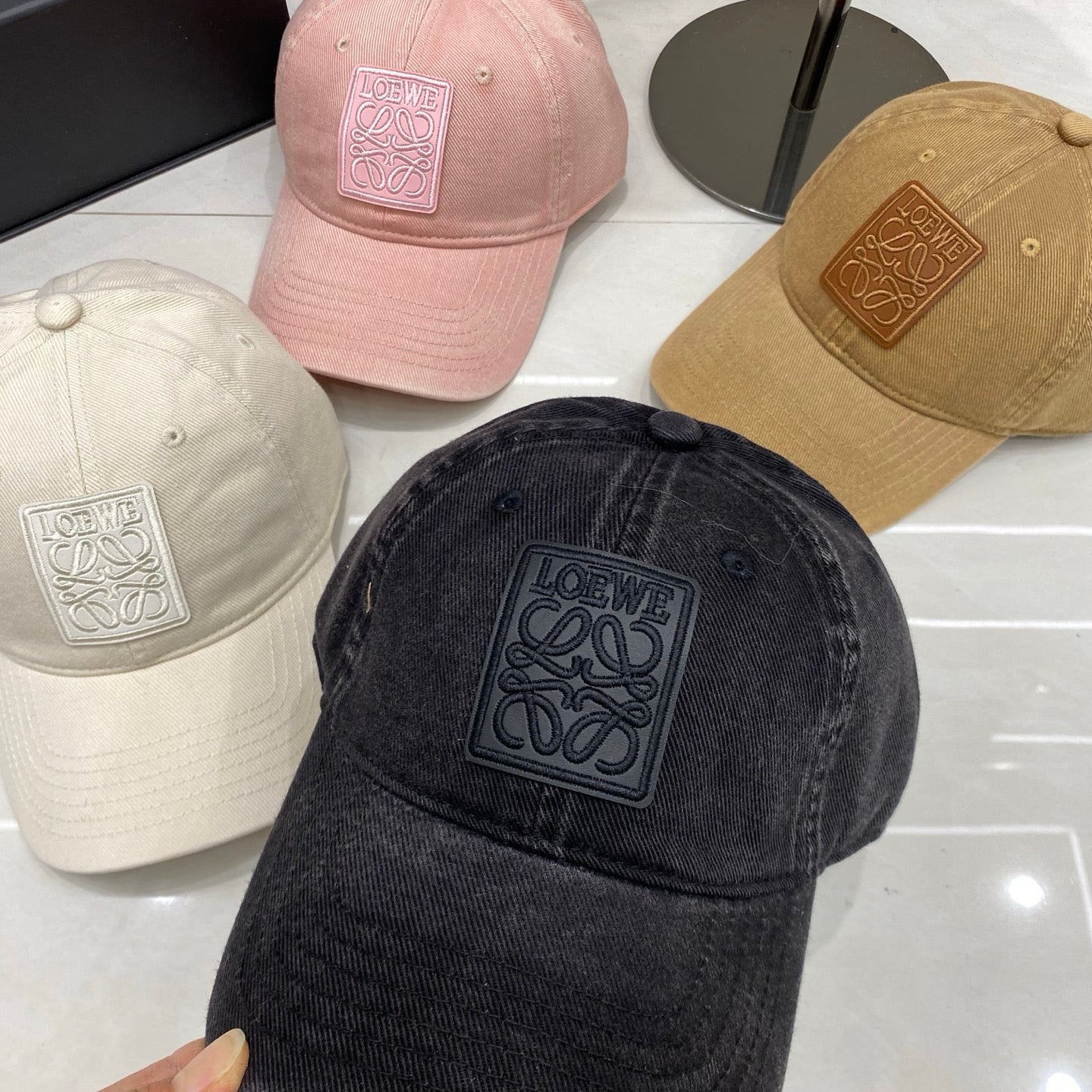 LOEWE baseball cap