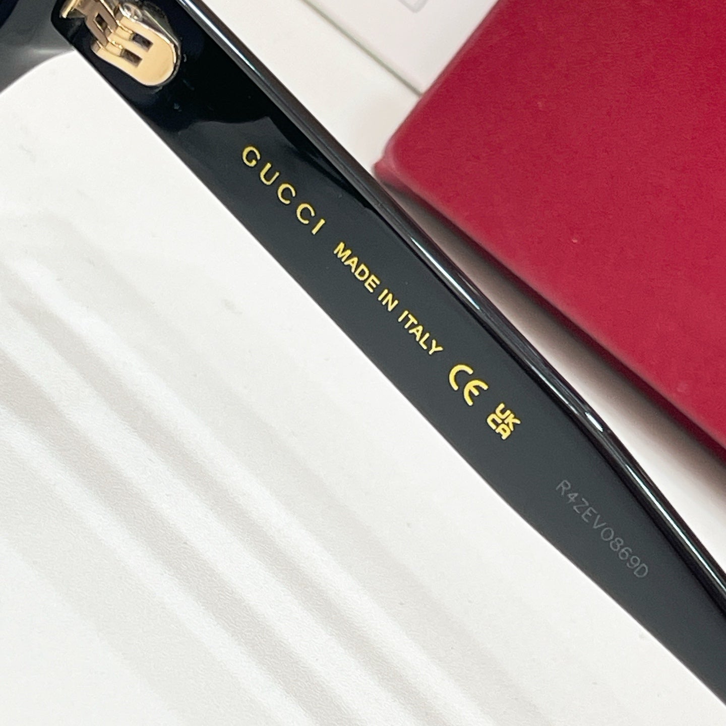 GUCCI Sunglasses-GG2105SA