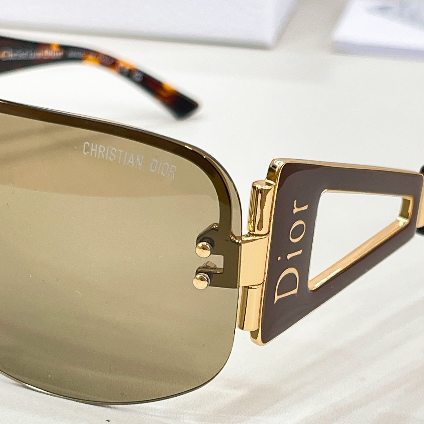 DIOR Sunglasses-ESCRIME