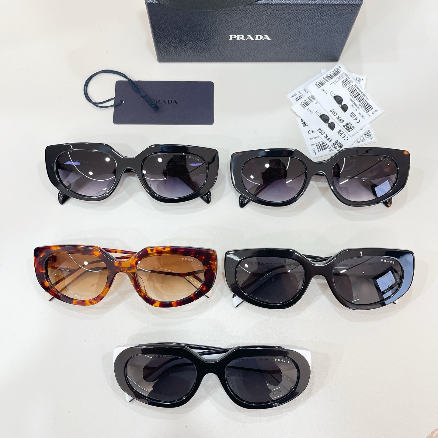 PRADA Sunglasses-SPR D02
