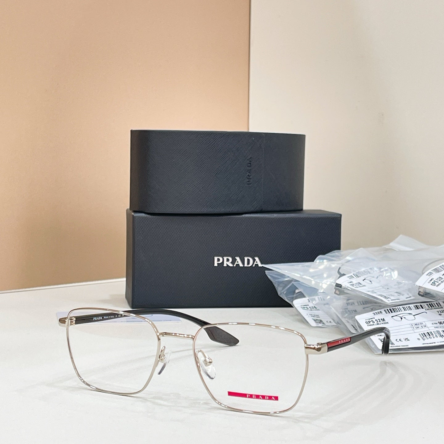 PRADA Sunglasses-VPS 52M